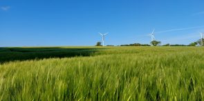 Le 8 décembre, réunion publique de concertation sur les zones d'accélération des énergies renouvelables en Pays d'Iroise