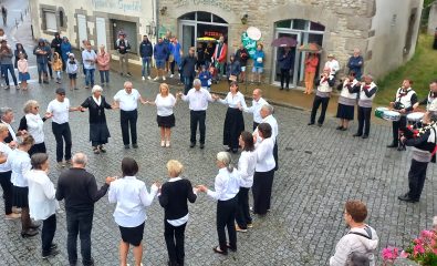 Messe en breton et danses bretonnes